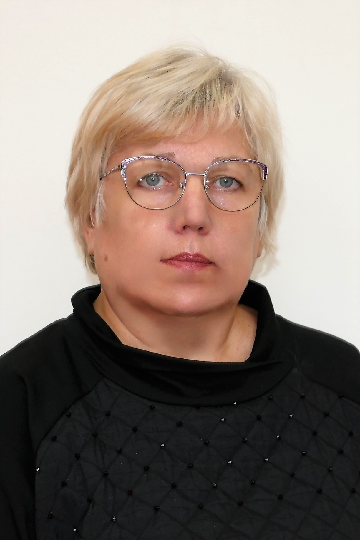 Попова Лилия Александровна.